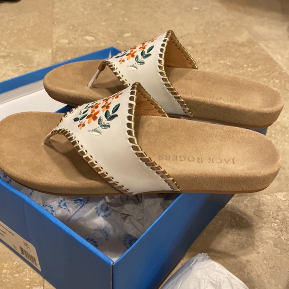Jack Rogers Orange Floral Embroidered Comfort Jacks 9.5 NEW WITH BOX - Picture 2 of 7
